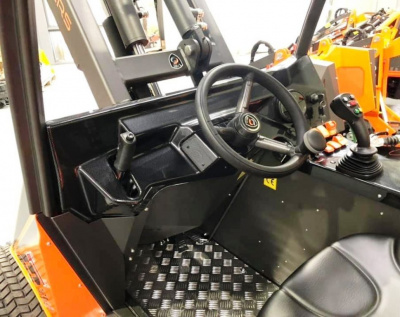 Купить Погрузчик Cast Loader 33T (30 л.с.) в  Екатеринбурге