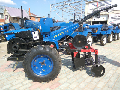 Купить Картофелекопалка вибрационная для мотоблока и мини-трактора КМ-1080 в  Екатеринбурге